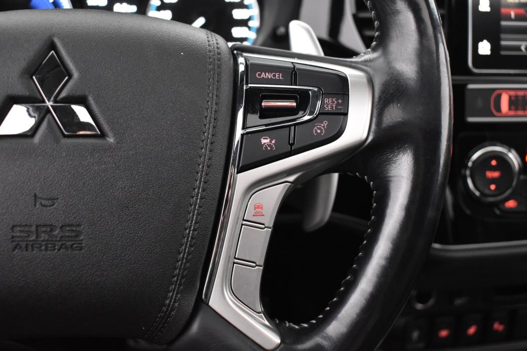 MITSUBISHI OUTLANDER PHEV 2019