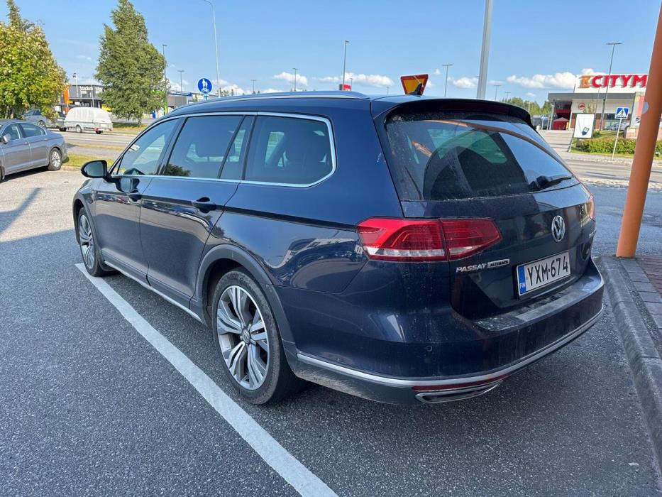 VOLKSWAGEN Passat 2017