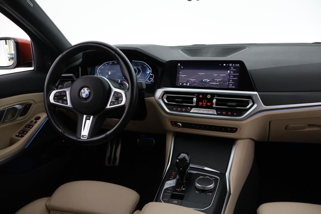 BMW 330 2021
