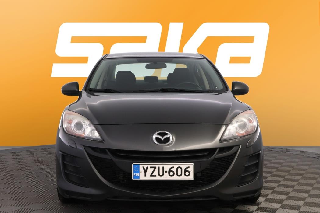 MAZDA 3 2011