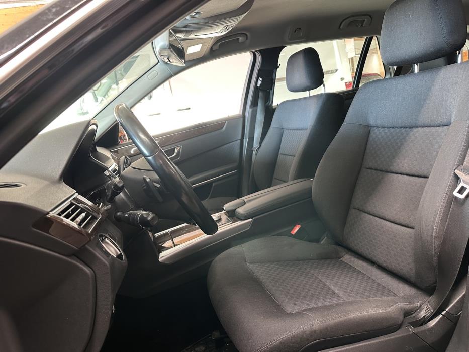 MERCEDES-BENZ E 2012