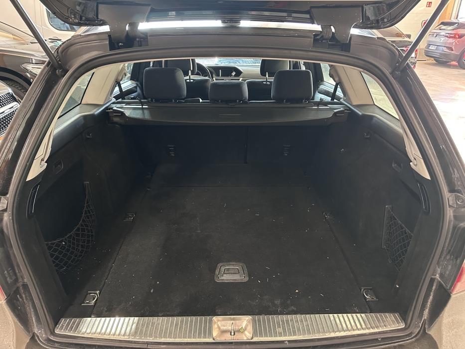 MERCEDES-BENZ E 2012