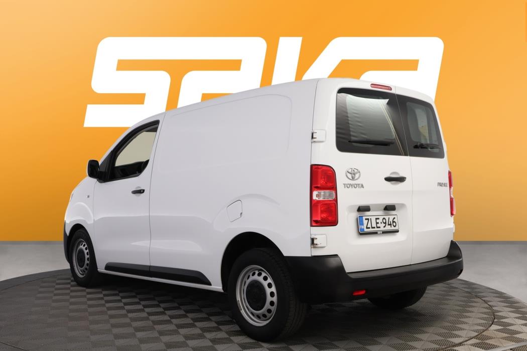 TOYOTA Proace 2016