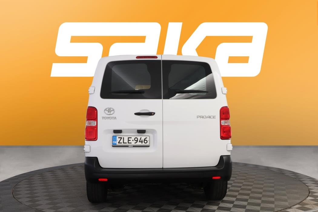 TOYOTA Proace 2016