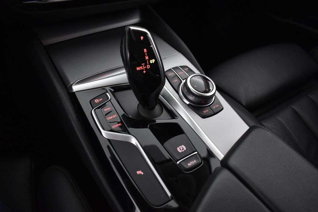 BMW 520 2018