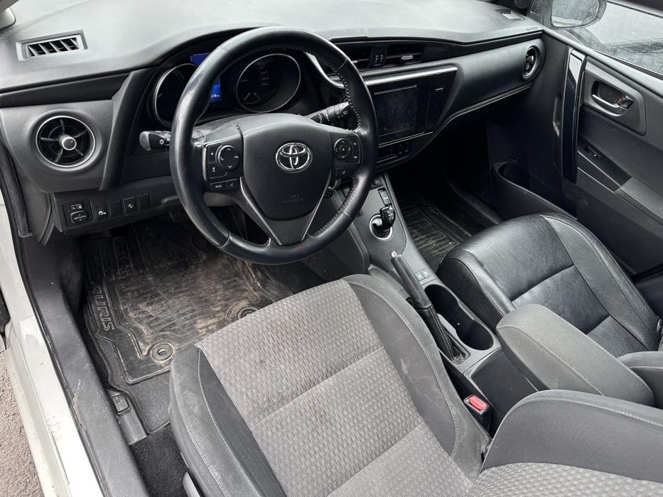 TOYOTA Auris 2018