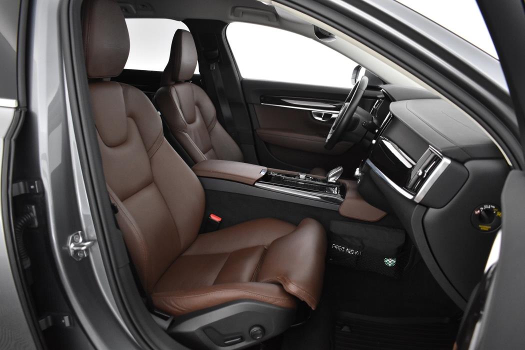 VOLVO V90 2020