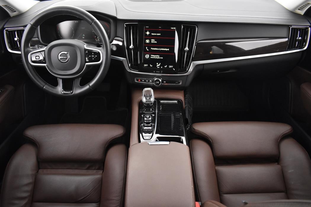 VOLVO V90 2020