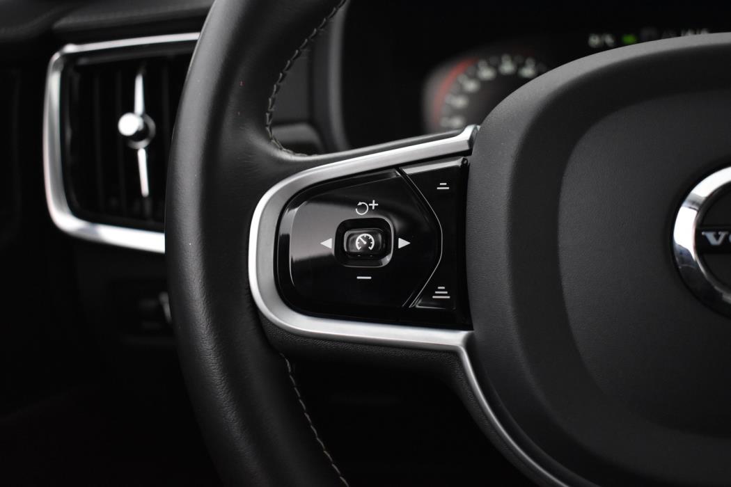 VOLVO V90 2020