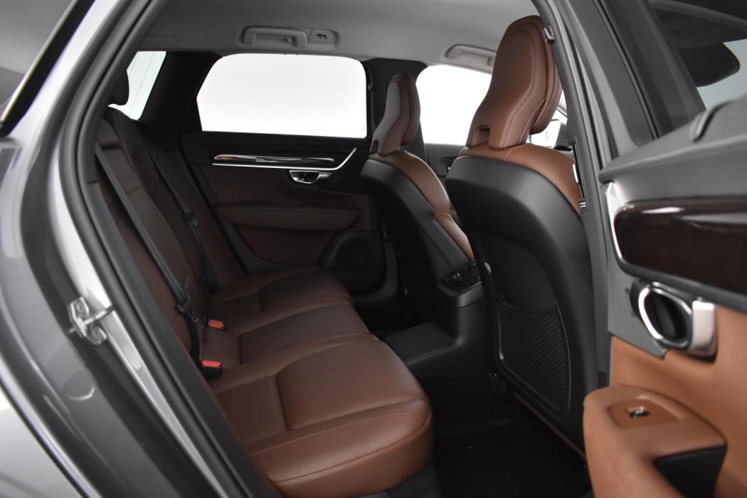 VOLVO V90 2020
