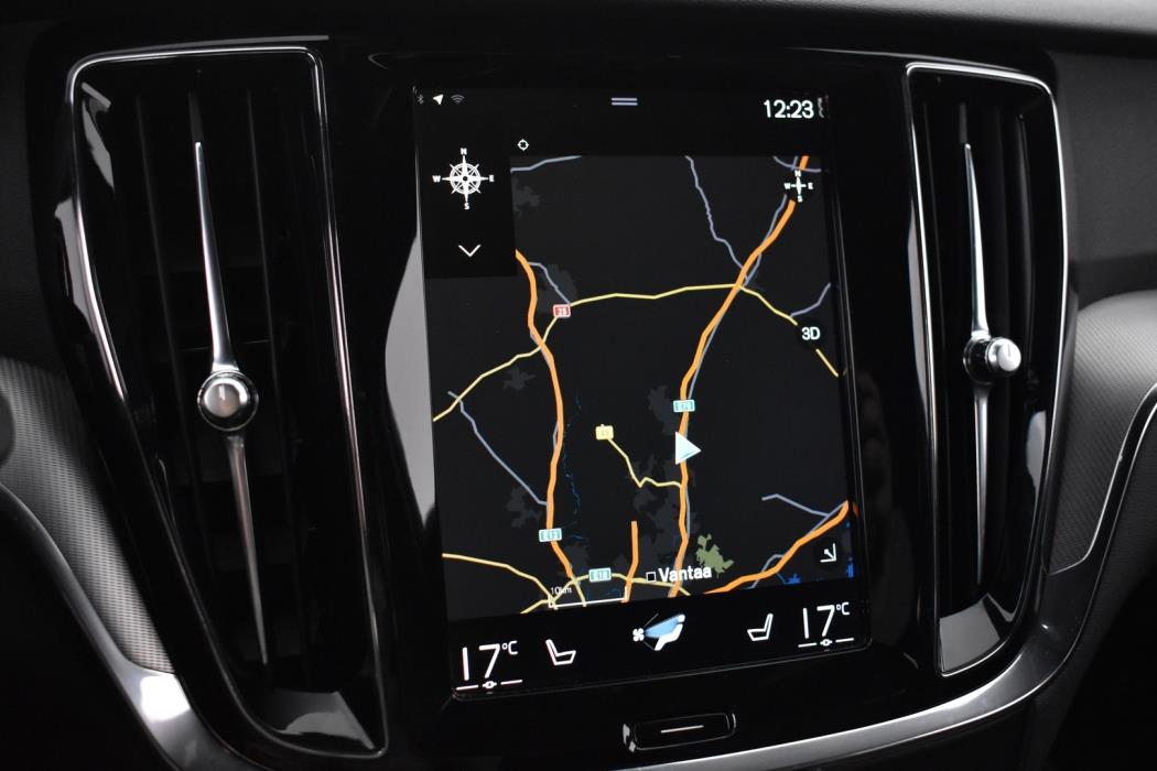 VOLVO V60 2021