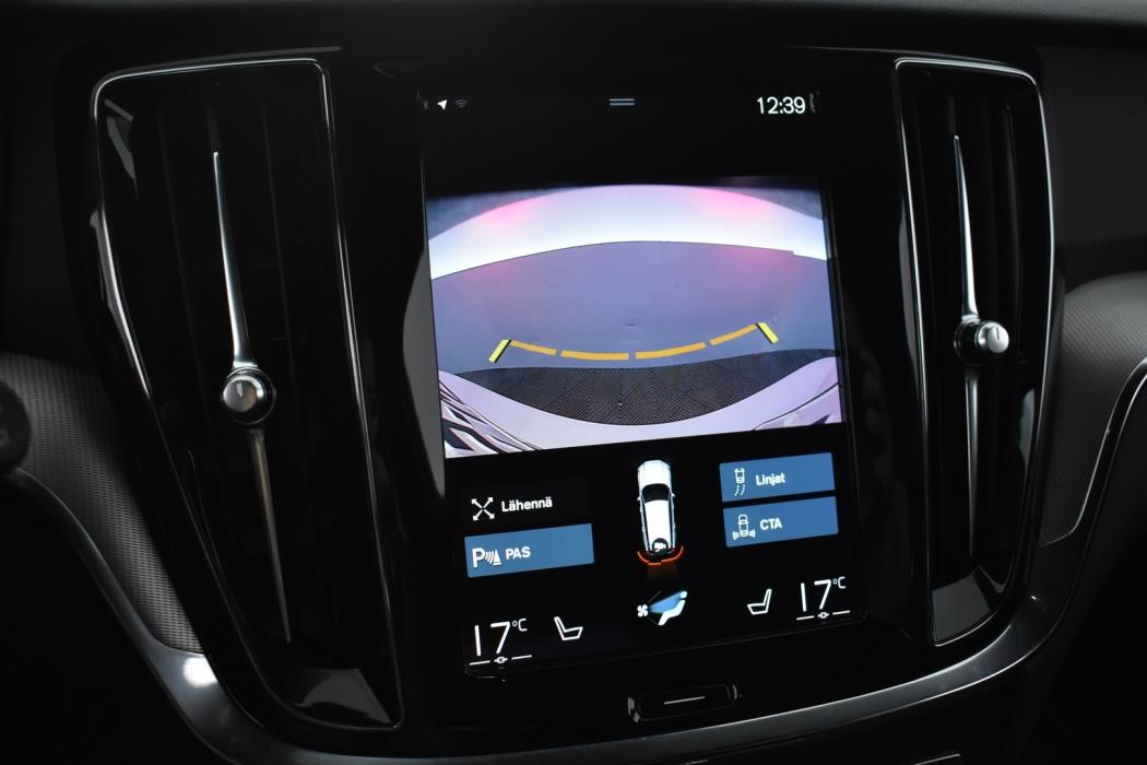 VOLVO V60 2021