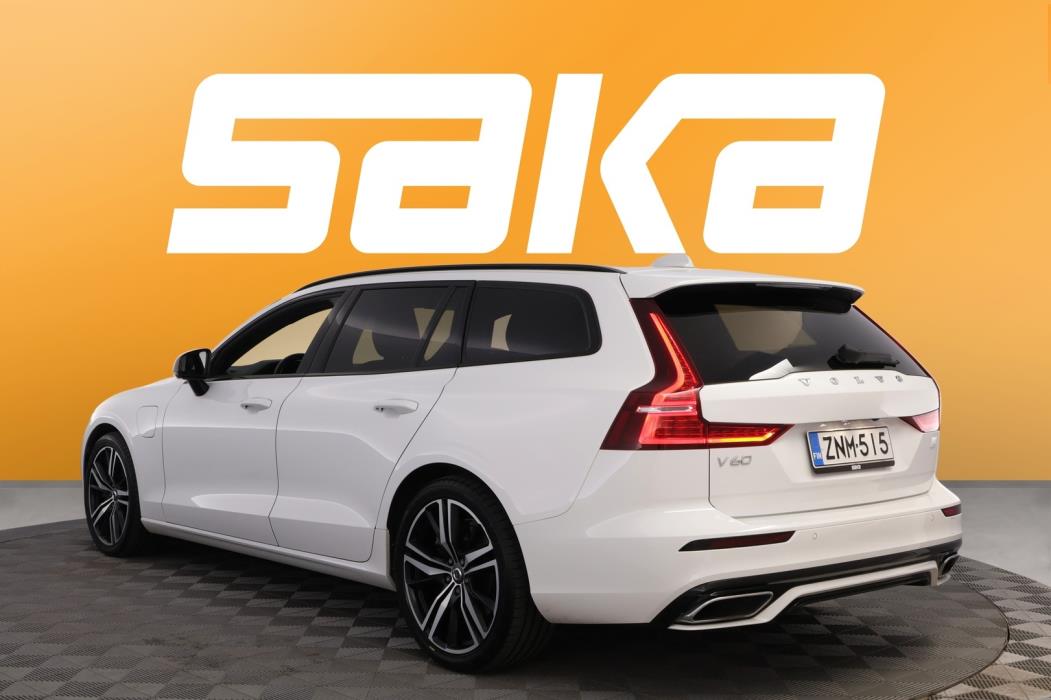 VOLVO V60 2021