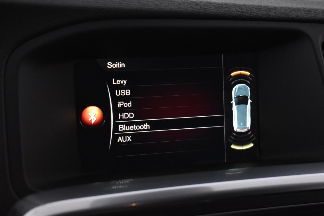 VOLVO V60 2016