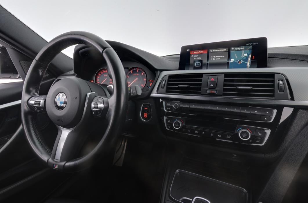 BMW 320 2019