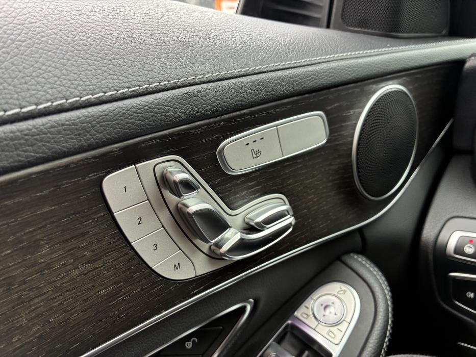 MERCEDES-BENZ C 2020