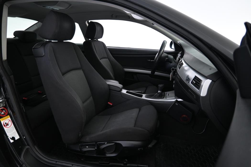 BMW 320 2007