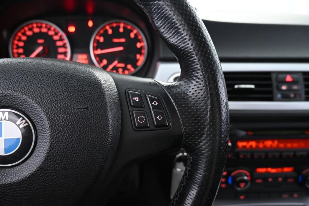 BMW 320 2007