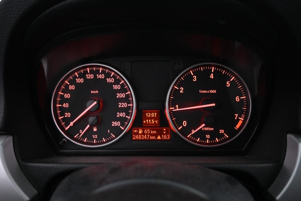 BMW 320 2007