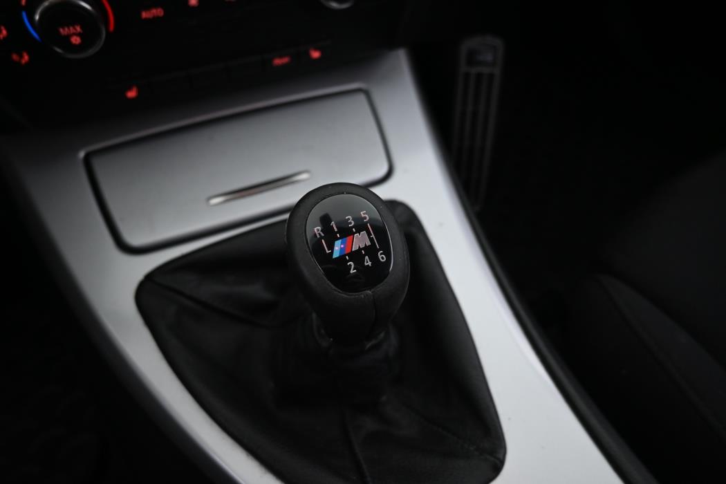 BMW 320 2007