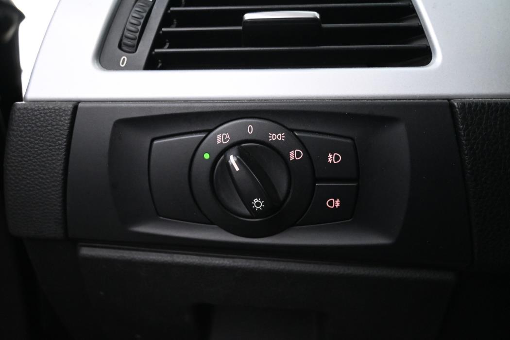 BMW 320 2007