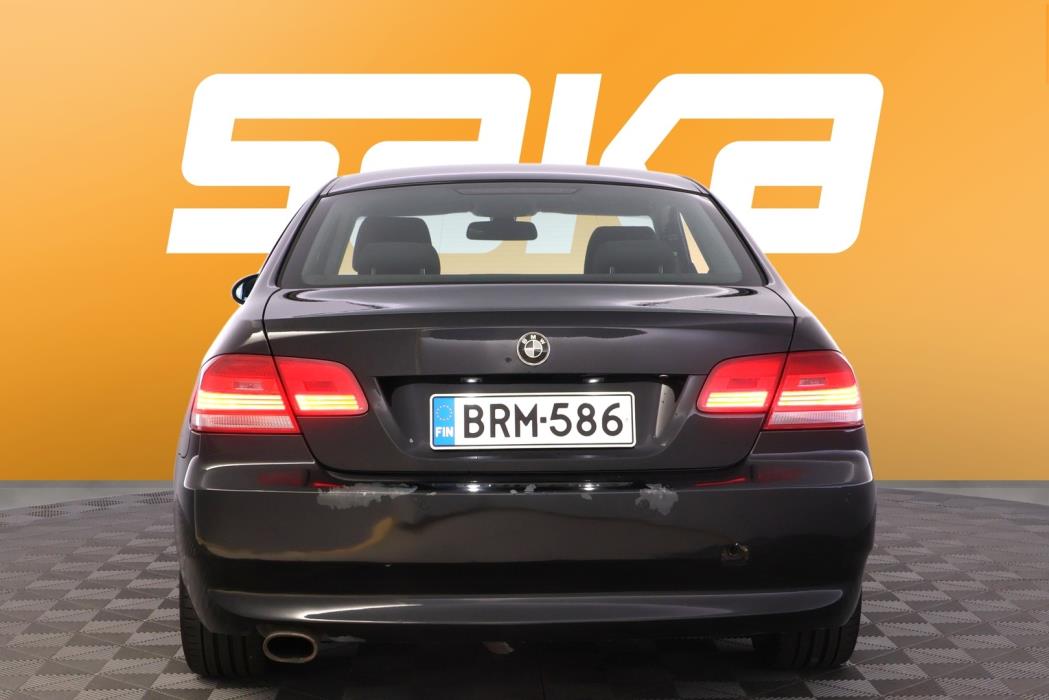 BMW 320 2007
