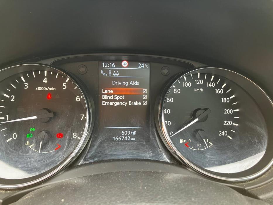 NISSAN Qashqai 2015