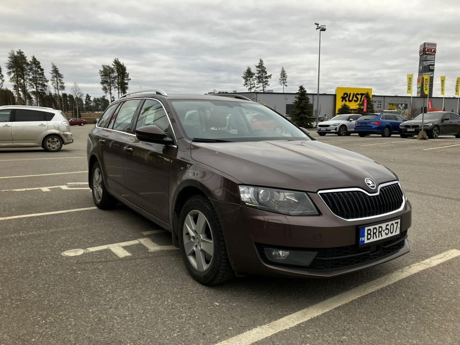 SKODA Octavia 2014