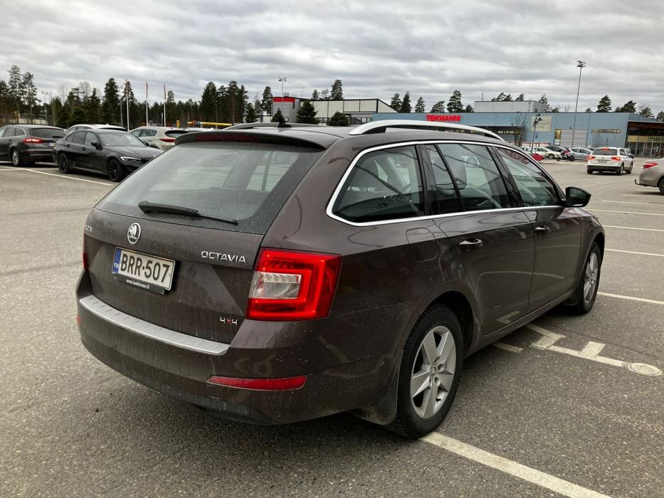 SKODA Octavia 2014