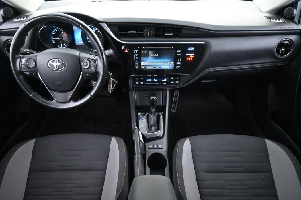 TOYOTA Auris 2017