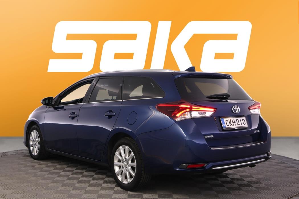 TOYOTA Auris 2017