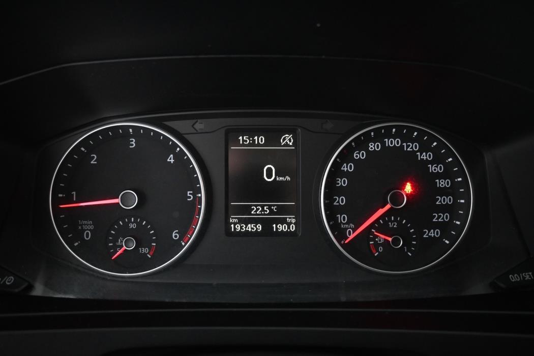 VOLKSWAGEN Transporter 2017