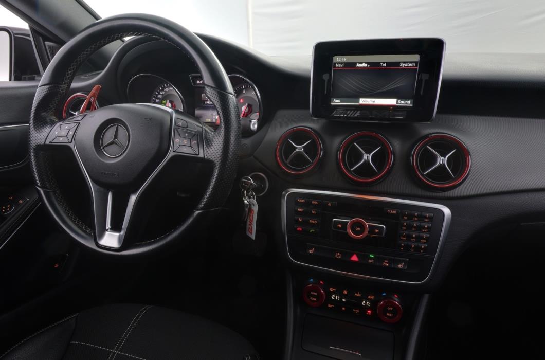 MERCEDES-BENZ CLA 2013