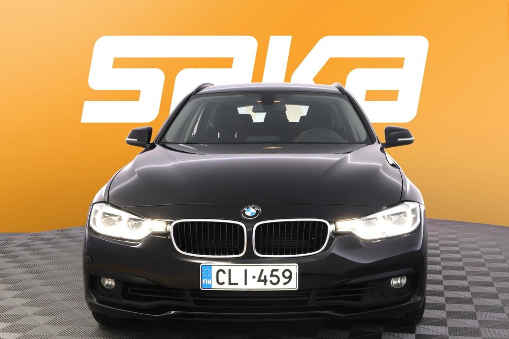 BMW 318 2017