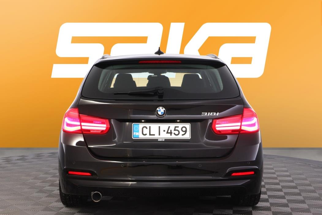 BMW 318 2017
