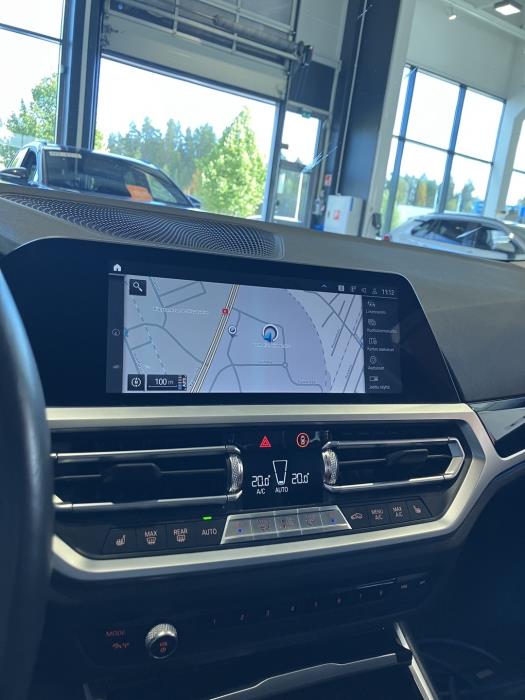 BMW 330E 2019