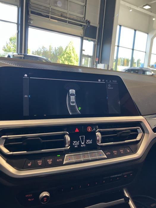 BMW 330E 2019
