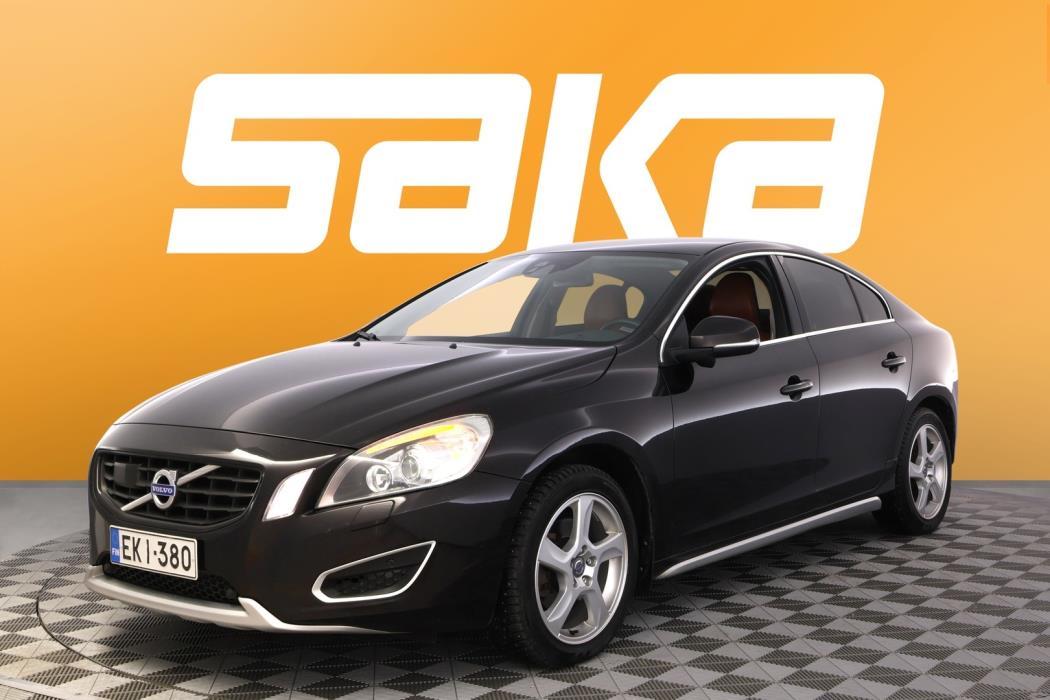 VOLVO S60 2011