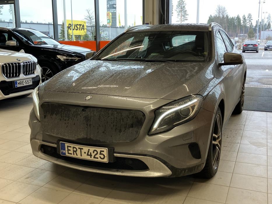 MERCEDES-BENZ GLA 2015