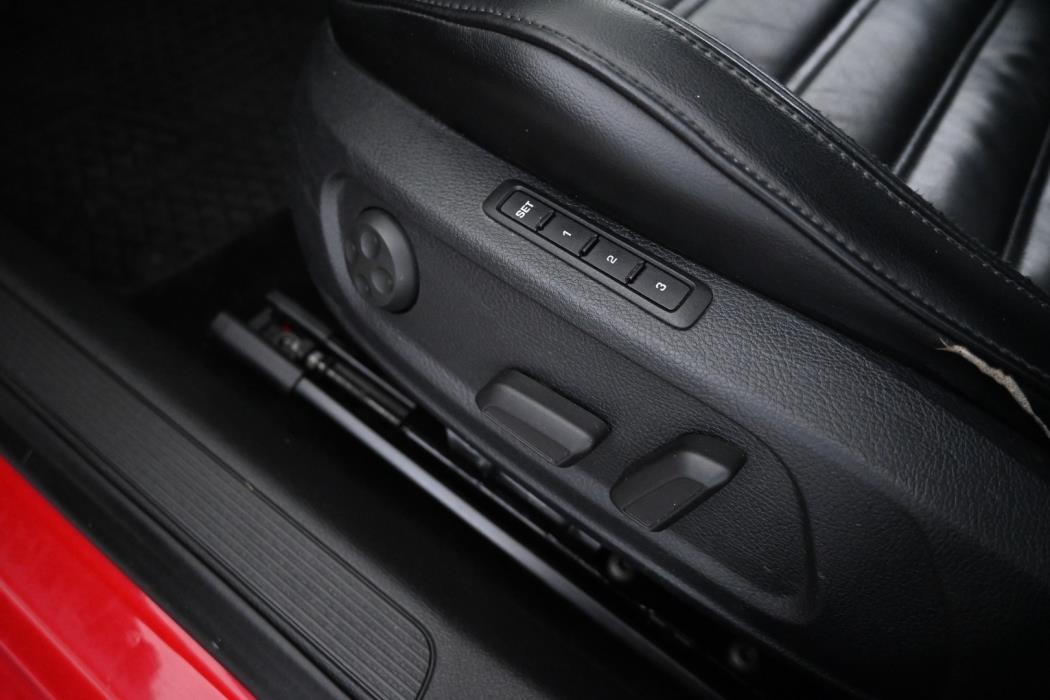 VOLKSWAGEN PASSAT 2014