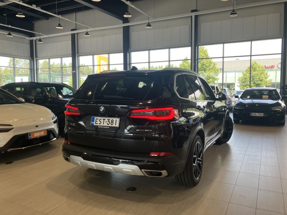 BMW X5 2021