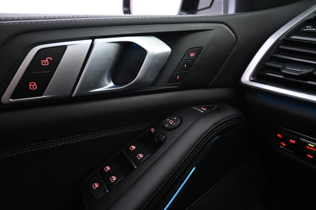 BMW X5 2021