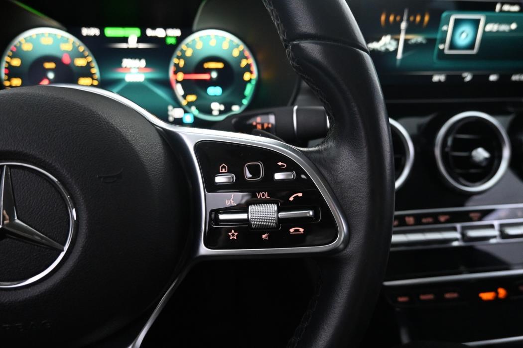 MERCEDES-BENZ C 2020