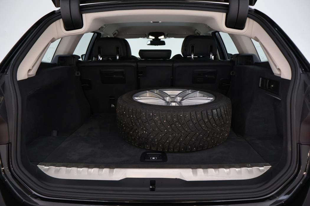 BMW 330 2022