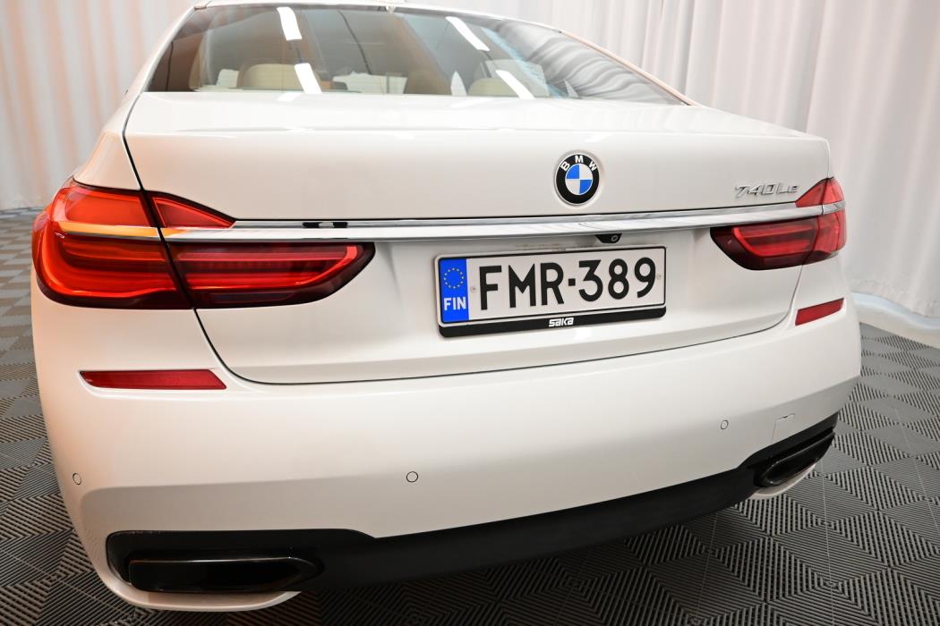 BMW 740 2017