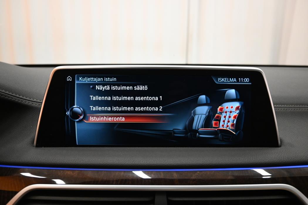 BMW 740 2017