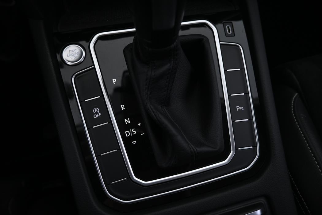 VOLKSWAGEN Passat 2020