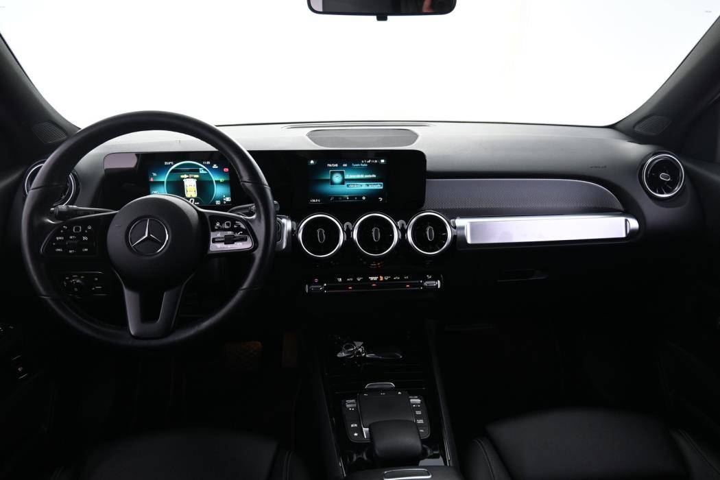 MERCEDES-BENZ GLB 2021