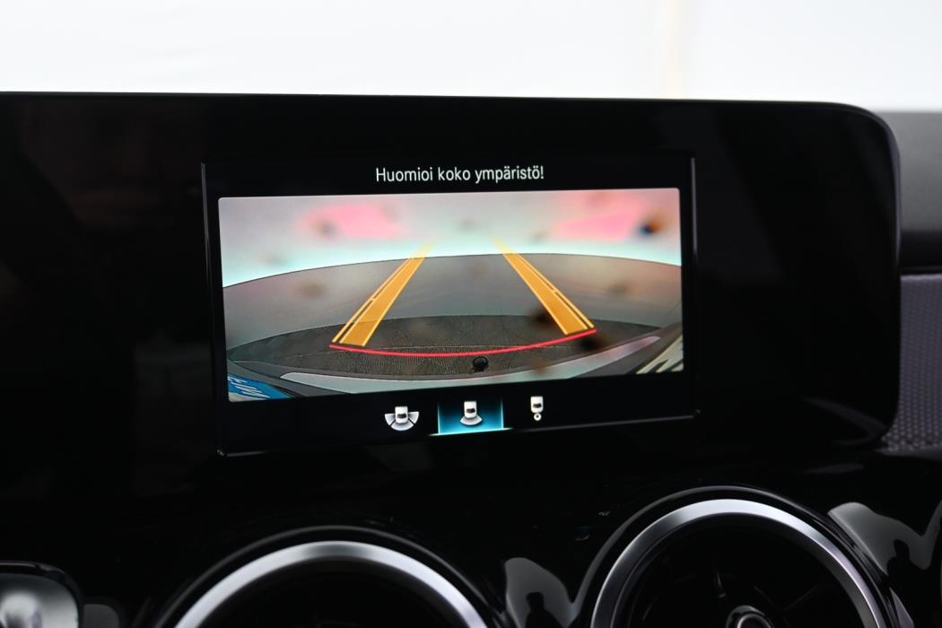 MERCEDES-BENZ GLB 2021