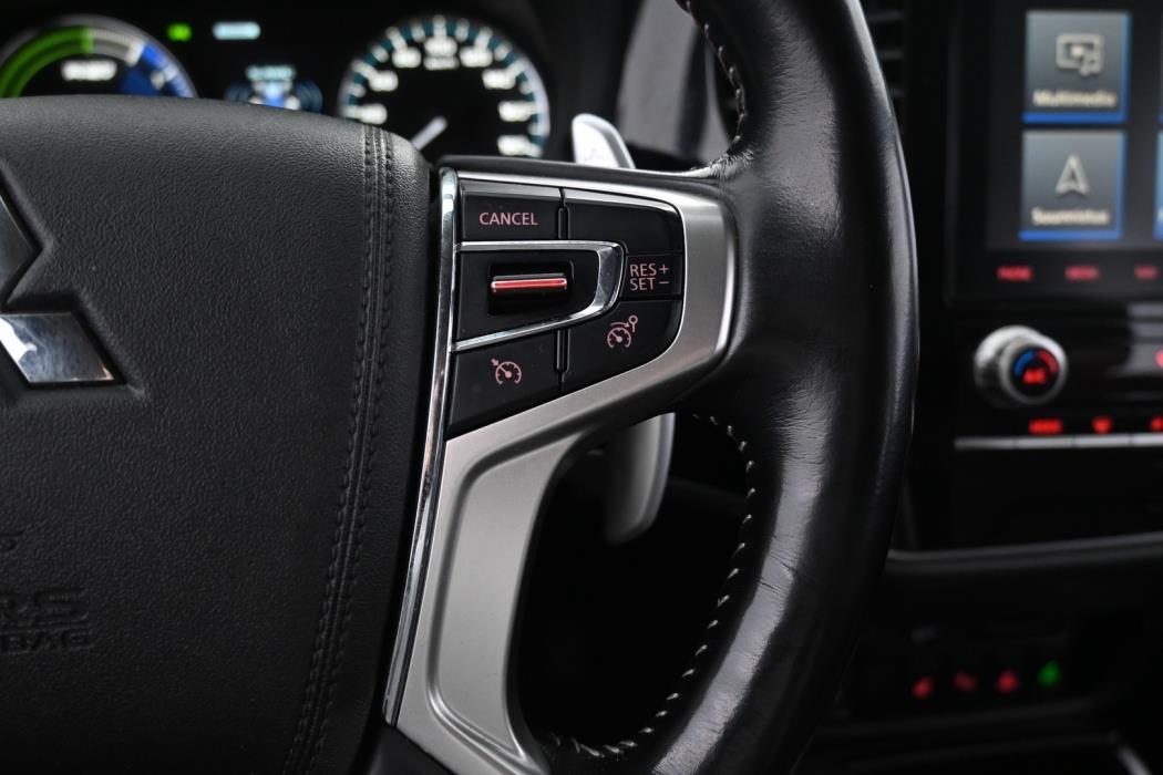 MITSUBISHI Outlander PHEV 2021